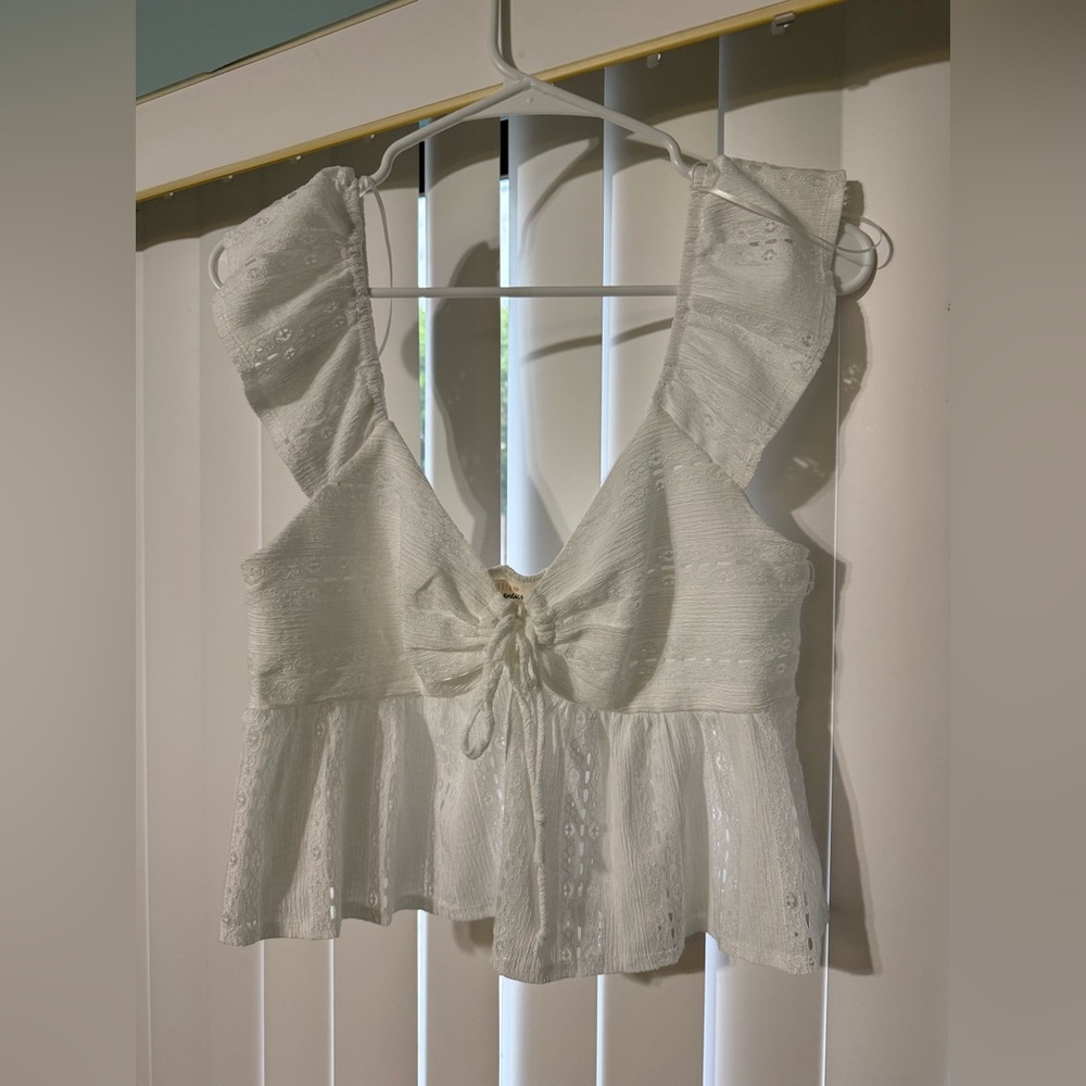 URBAN Romantics White Lace Blouse